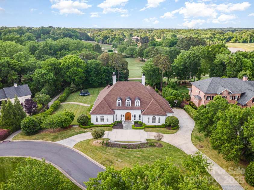5400 Challisford Lane, Charlotte, NC 28226.  MLS# CAR4254571, YatesRealty ID 11261. Aerial