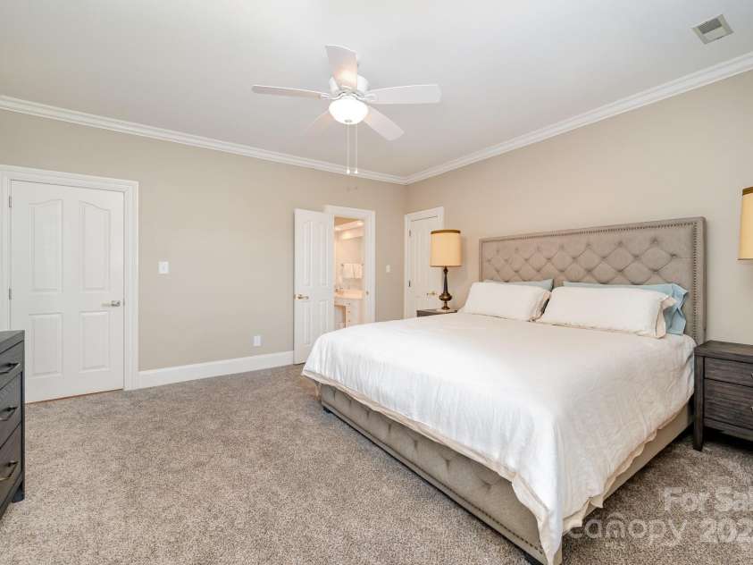 5400 Challisford Lane, Charlotte, NC 28226.  MLS# CAR4254571, YatesRealty ID 11261. Bedroom 4