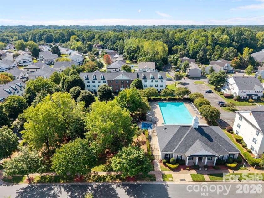 3924 Mohawk Court, Charlotte, NC 28215.  MLS# CAR4359358, YatesRealty ID 11262. 