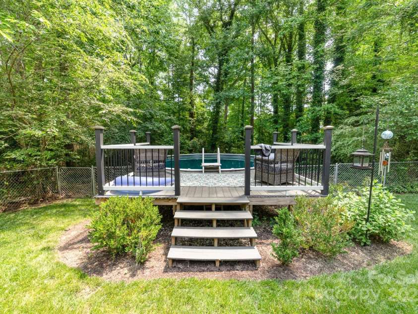 4700 Hickory Grove Road, Mount Holly, NC 28120.  MLS# CAR4254065, YatesRealty ID 11262. 