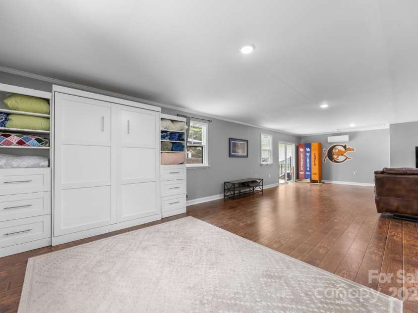 17403 Green Hill Road, Charlotte, NC 28278.  MLS# CAR4252833, YatesRealty ID 11263. 