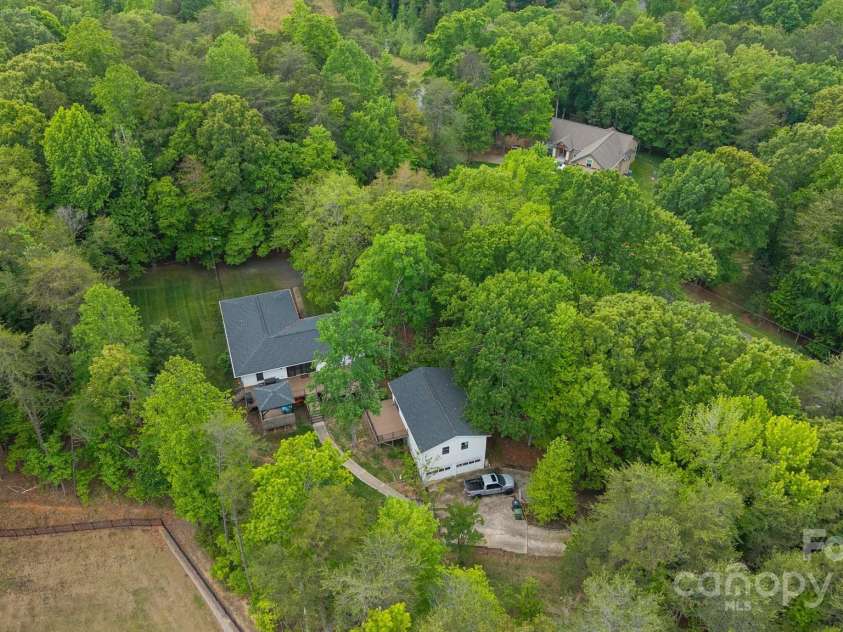 17403 Green Hill Road, Charlotte, NC 28278.  MLS# CAR4252833, YatesRealty ID 11263. 