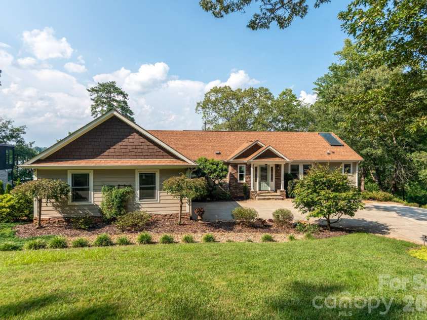 7144 Lynbrook Creek Road, Denver, NC 28037.  MLS# CAR4365380, YatesRealty ID 11263. 