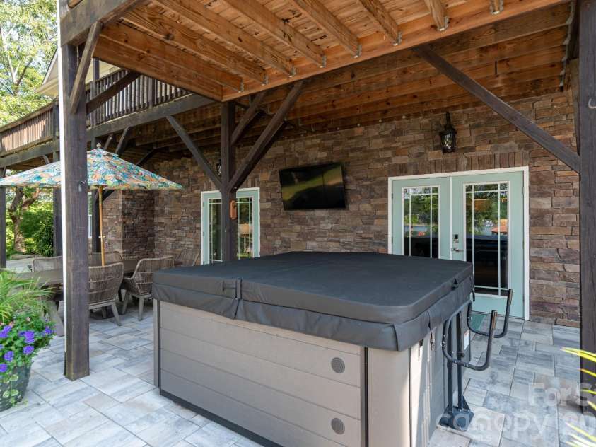 7144 Lynbrook Creek Road, Denver, NC 28037.  MLS# CAR4365380, YatesRealty ID 11263. 