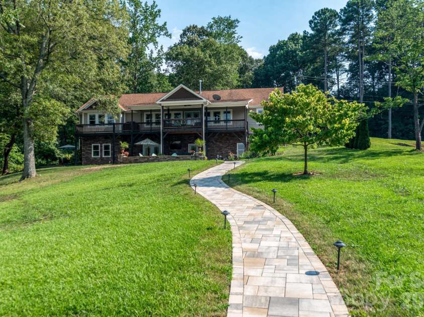 7144 Lynbrook Creek Road, Denver, NC 28037.  MLS# CAR4365380, YatesRealty ID 11263. 