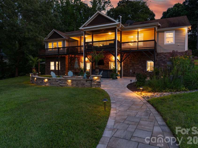 7144 Lynbrook Creek Road, Denver, NC 28037.  MLS# CAR4410382, YatesRealty ID 11263. 