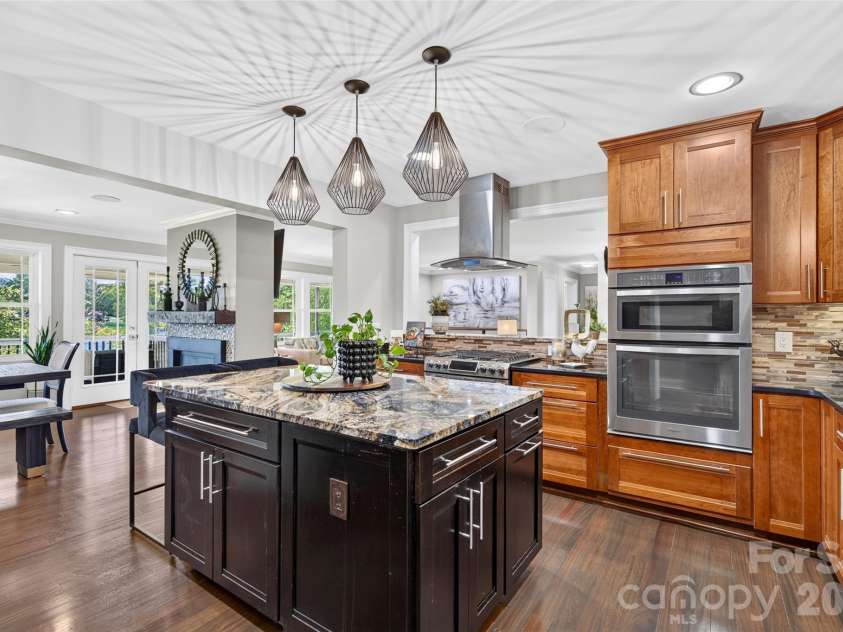 7144 Lynbrook Creek Road, Denver, NC 28037.  MLS# CAR4410382, YatesRealty ID 11263. Main Kitchen