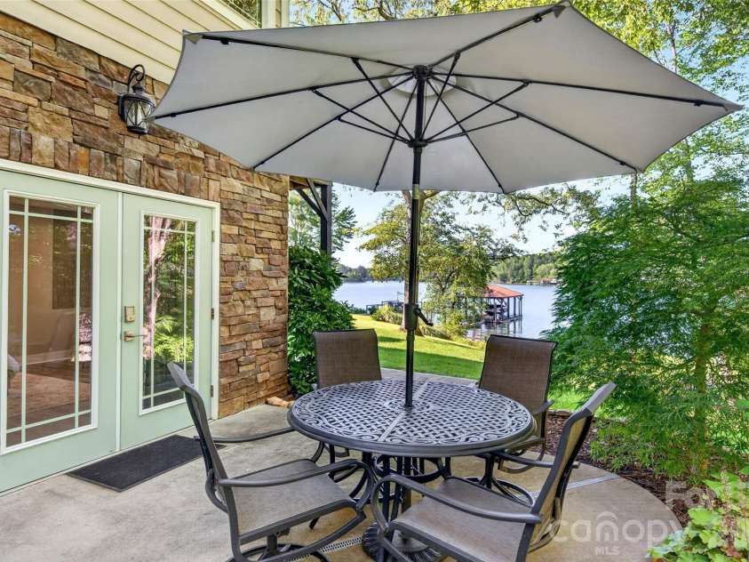 7144 Lynbrook Creek Road, Denver, NC 28037.  MLS# CAR4410382, YatesRealty ID 11263. Private Patio