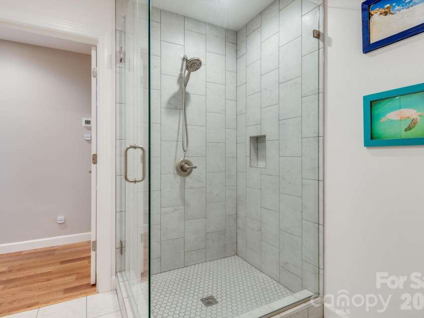 17 Moss Pink Place, Asheville, NC 28806.  MLS# CAR4363290, YatesRealty ID 11265. 