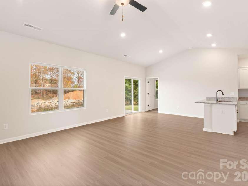 3474 Bear Den Drive, Gastonia, NC 28052.  MLS# CAR4297487, YatesRealty ID 11267. 