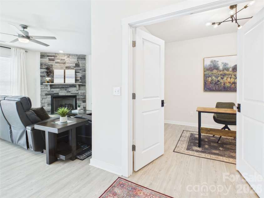922 Peoria Lane, Rock Hill, SC 29730.  MLS# CAR4319654, YatesRealty ID 11268. 