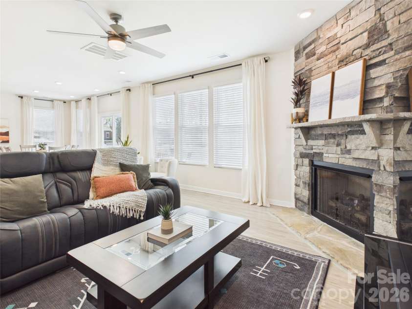 922 Peoria Lane, Rock Hill, SC 29730.  MLS# CAR4319654, YatesRealty ID 11268. 