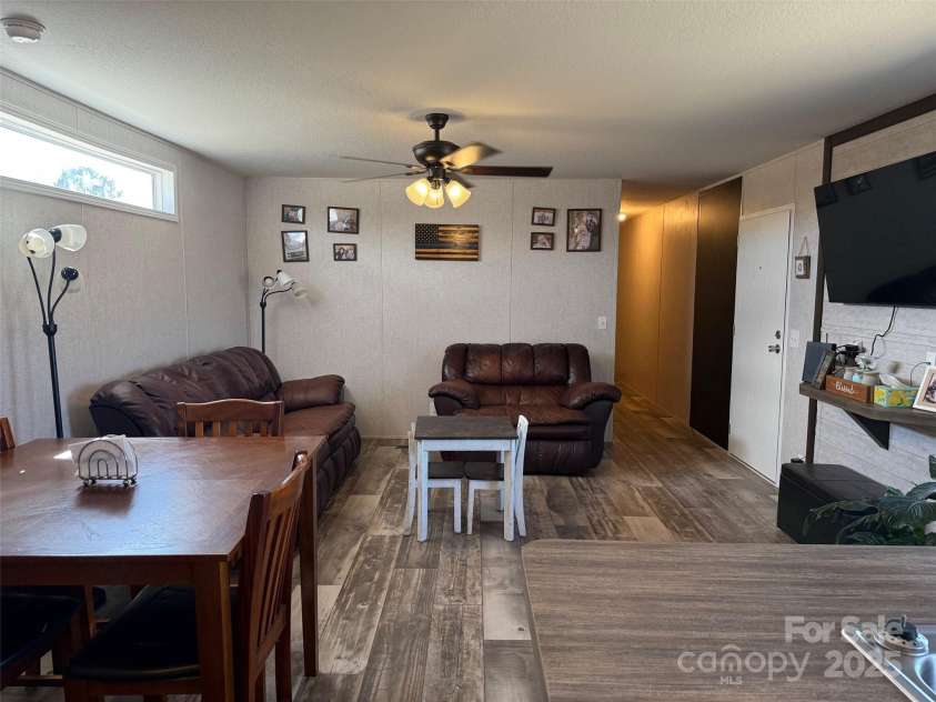 891 Longbranch Road, Jefferson, SC 29718.  MLS# CAR4305017, YatesRealty ID 1127. 