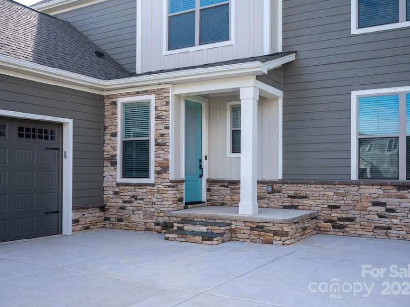 2084 Fordhill Street, Rock Hill, SC 29732.  MLS# CAR4328739, YatesRealty ID 11270. 