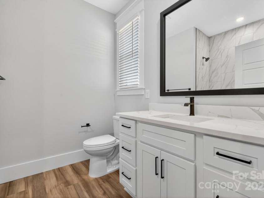 2084 Fordhill Street, Rock Hill, SC 29732.  MLS# CAR4328739, YatesRealty ID 11270. Upstairs second bath