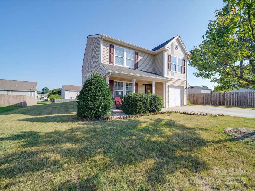 417 Homestead Lane, Albemarle, NC 28001.  MLS# CAR4256224, YatesRealty ID 11270. 