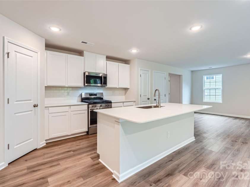 126 Dorian Place, Troutman, NC 28166.  MLS# CAR4256381, YatesRealty ID 11271. Kitchen