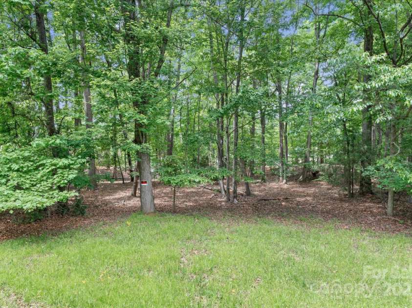 505 Kemp Road, Mooresville, NC 28117.  MLS# CAR4254880, YatesRealty ID 11273. 