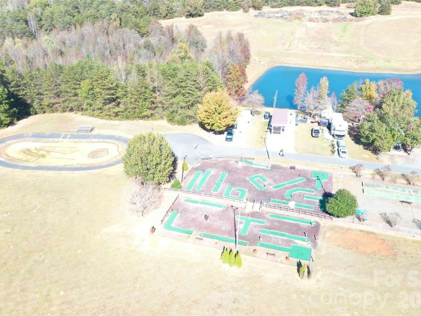 125 Maple Street, New London, NC 28127.  MLS# CAR4366390, YatesRealty ID 11276. 
