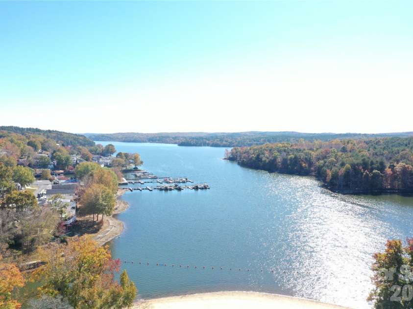125 Maple Street, New London, NC 28127.  MLS# CAR4366390, YatesRealty ID 11276. 