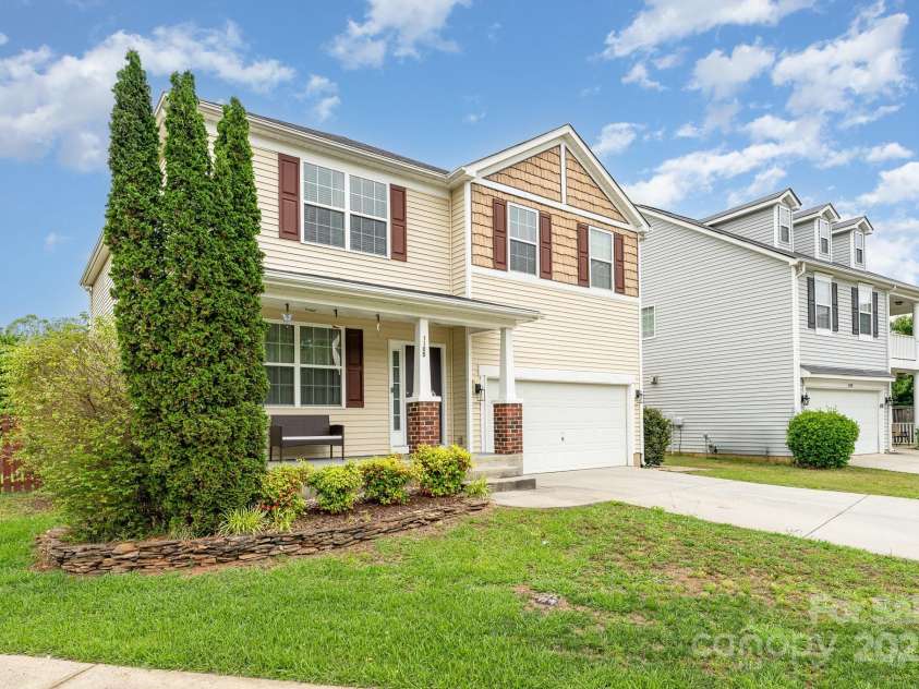 1105 BOTTLE BRUSH Lane, Harrisburg, NC 28075.  MLS# CAR4256457, YatesRealty ID 11277. 