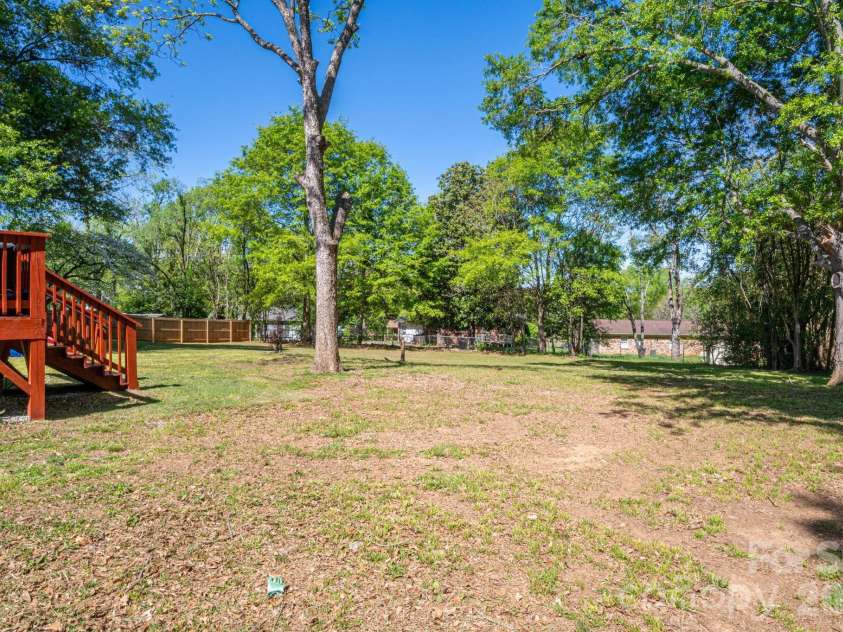 1537 Spangler Drive, Shelby, NC 28150.  MLS# CAR4368917, YatesRealty ID 11277. 