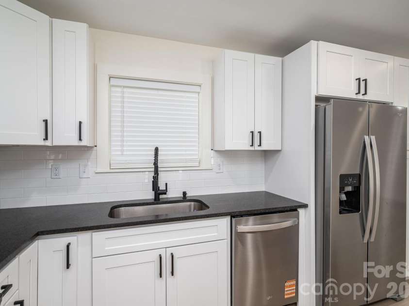 1537 Spangler Drive, Shelby, NC 28150.  MLS# CAR4368917, YatesRealty ID 11277. 