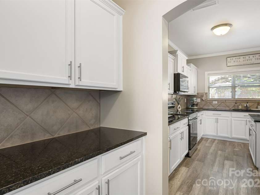 1125 Jasmine Drive, Fort Mill, SC 29707.  MLS# CAR4255499, YatesRealty ID 11278. Cozy Coffee Station