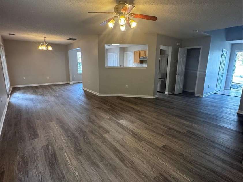 6528 Forest Cross Drive, Charlotte, NC 28216.  MLS# CAR4403057, YatesRealty ID 11278. 