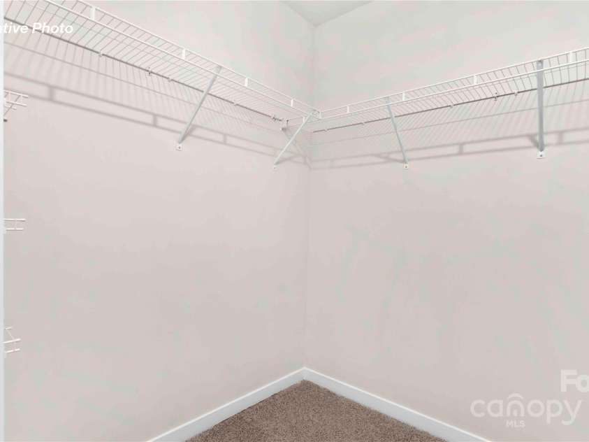 5540 Pamplona Way, Charlotte, NC 28214.  MLS# CAR4256507, YatesRealty ID 11279. 