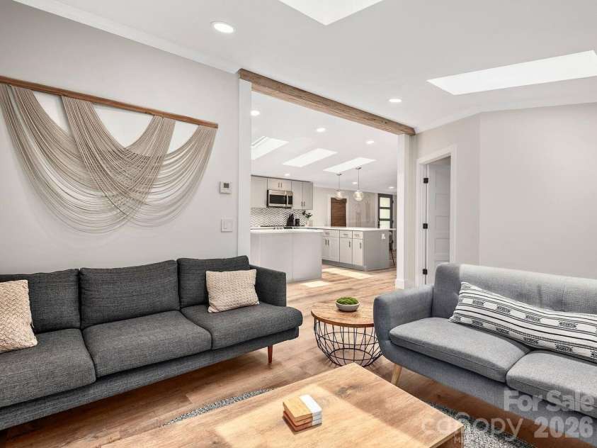 2 Shady Oak Lane, Arden, NC 28704.  MLS# CAR4340689, YatesRealty ID 1128. 