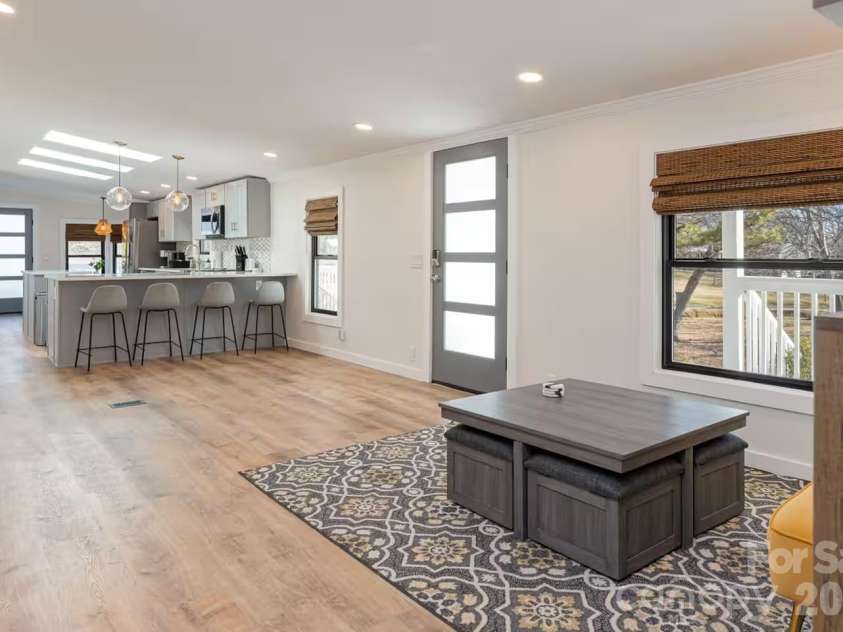 2 Shady Oak Lane, Arden, NC 28704.  MLS# CAR4404910, YatesRealty ID 1128. 