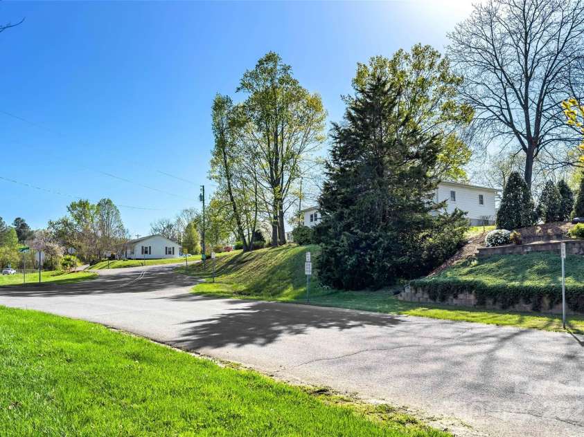 36 & 50 Catawba Avenue, Marion, NC 28752.  MLS# CAR4254471, YatesRealty ID 1128. 36 Catawba from McDonalds side