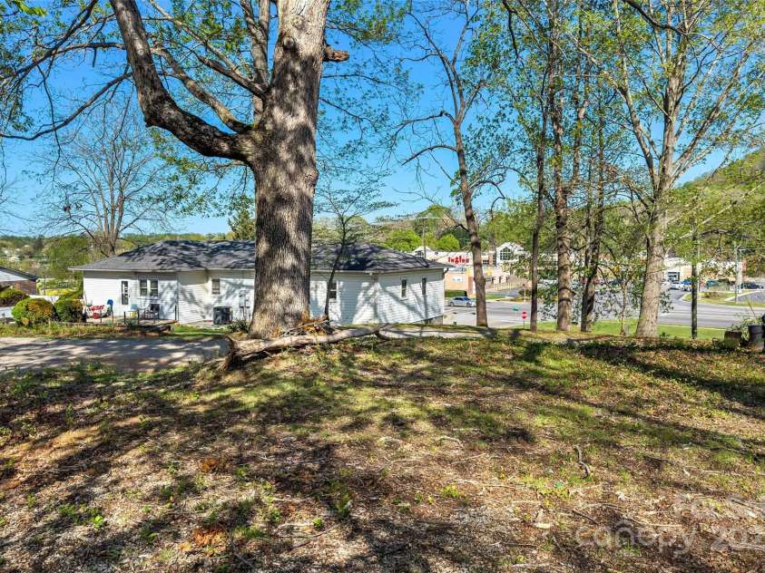 36 & 50 Catawba Avenue, Marion, NC 28752.  MLS# CAR4254471, YatesRealty ID 1128. 