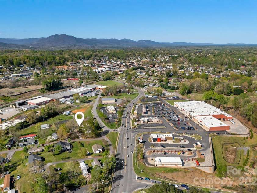 36 & 50 Catawba Avenue, Marion, NC 28752.  MLS# CAR4254471, YatesRealty ID 1128. 