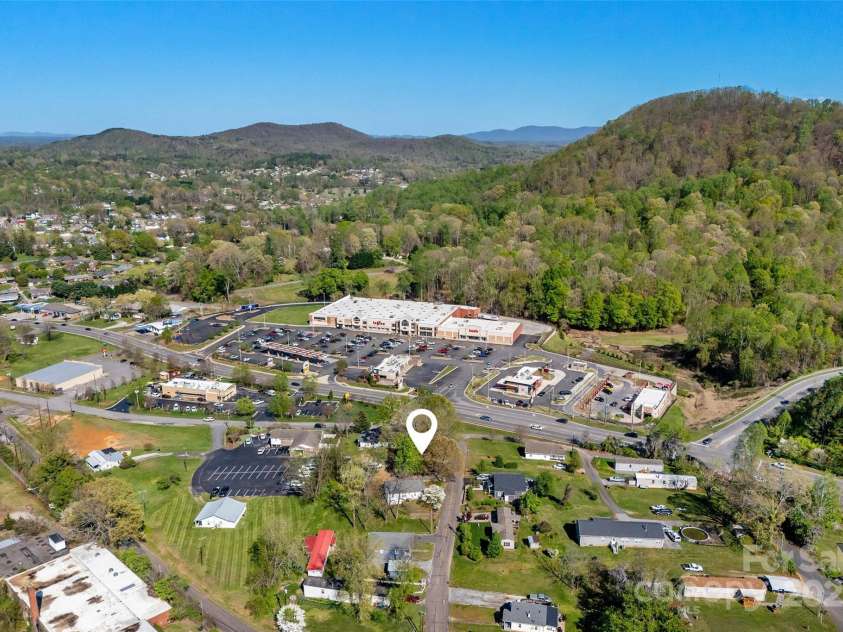 36 & 50 Catawba Avenue, Marion, NC 28752.  MLS# CAR4254471, YatesRealty ID 1128. 