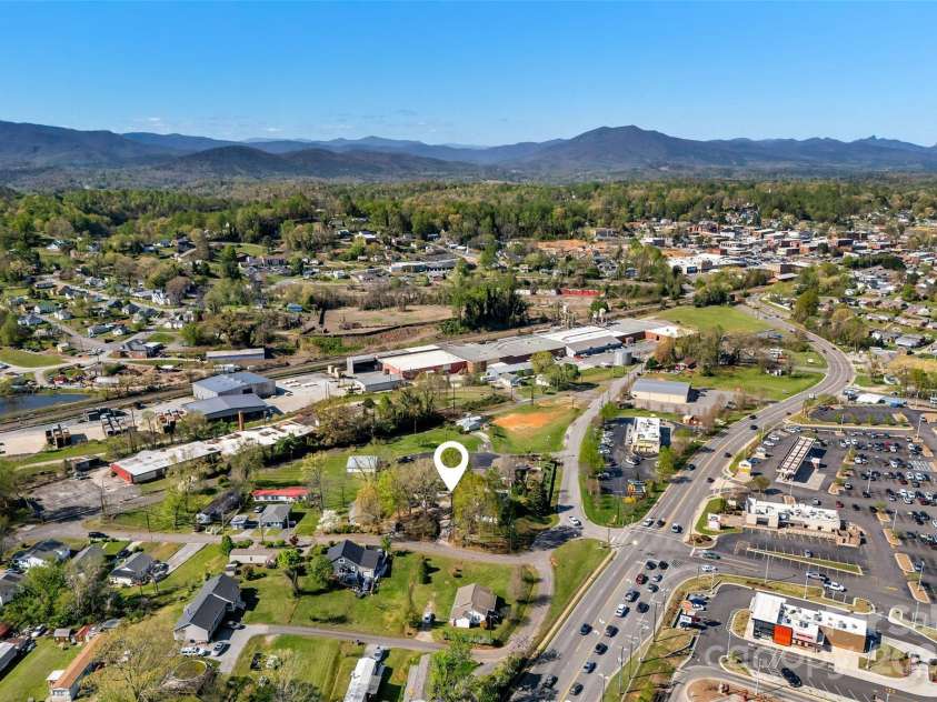 36 & 50 Catawba Avenue, Marion, NC 28752.  MLS# CAR4254471, YatesRealty ID 1128. 