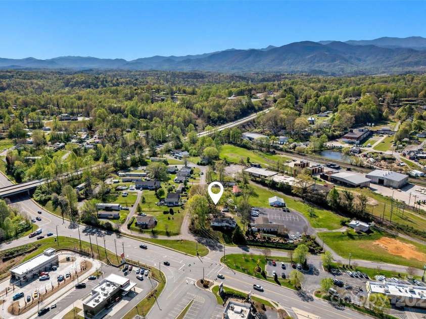 36 & 50 Catawba Avenue, Marion, NC 28752.  MLS# CAR4254471, YatesRealty ID 1128. 