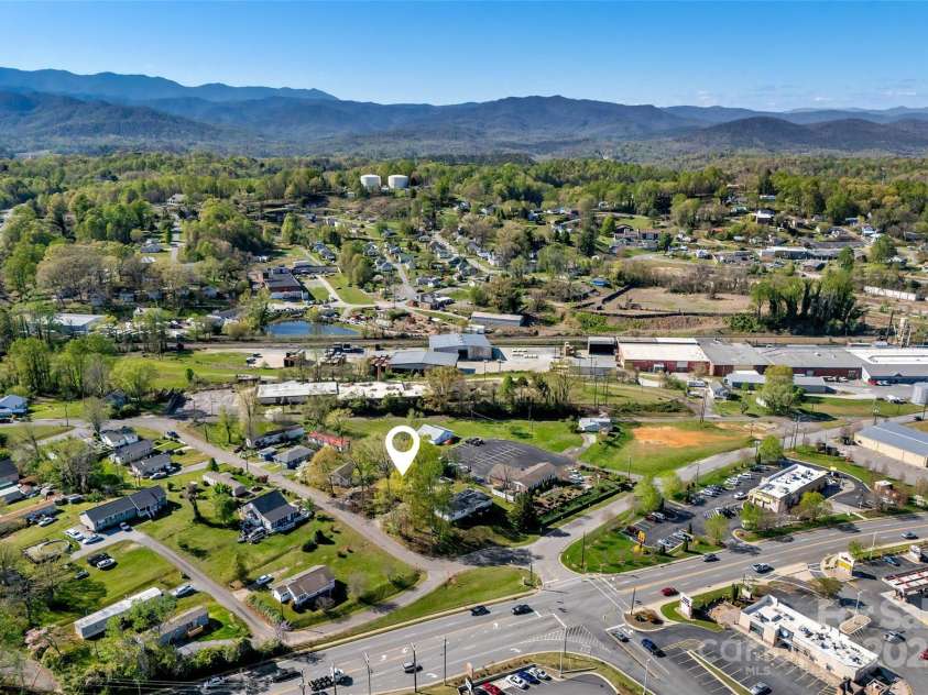 36 & 50 Catawba Avenue, Marion, NC 28752.  MLS# CAR4254471, YatesRealty ID 1128. 