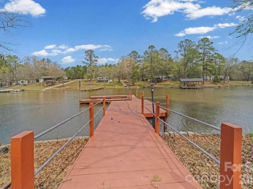 1993 White Oak Road, Camden, SC 29020.  MLS# CAR4369330, YatesRealty ID 11280. 