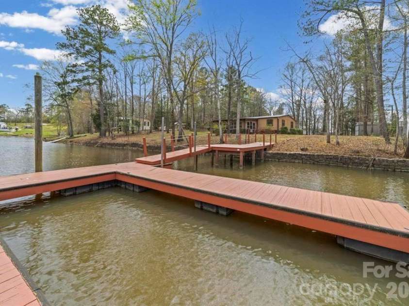 1993 White Oak Road, Camden, SC 29020.  MLS# CAR4369330, YatesRealty ID 11280. 