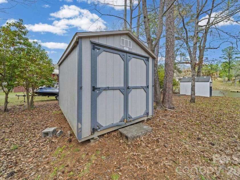 1993 White Oak Road, Camden, SC 29020.  MLS# CAR4369330, YatesRealty ID 11280. 