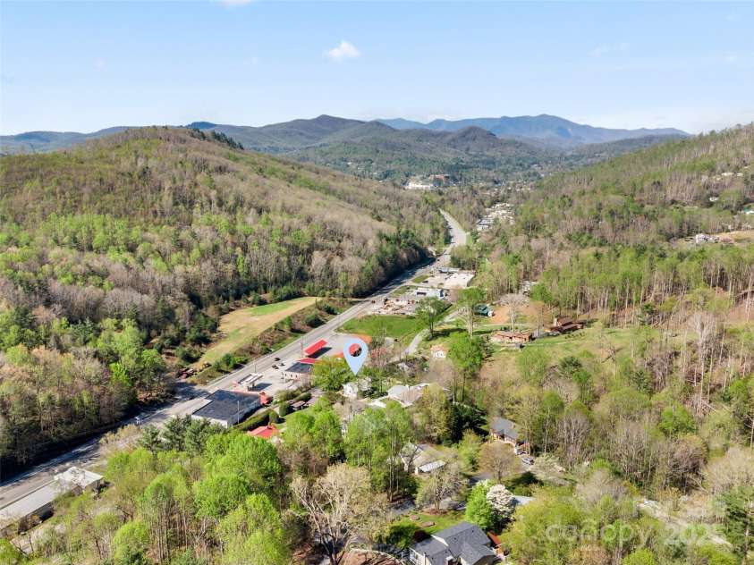 377 Cabin Road, Spruce Pine, NC 28777.  MLS# CAR4256421, YatesRealty ID 11280. Overhead 2
