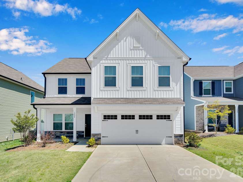 1224 Maxwell Court, Dallas, NC 28034.  MLS# CAR4369290, YatesRealty ID 11281. 