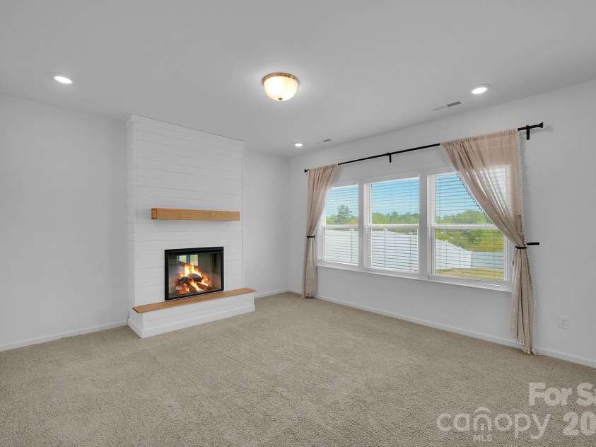 1224 Maxwell Court, Dallas, NC 28034.  MLS# CAR4369290, YatesRealty ID 11281. 