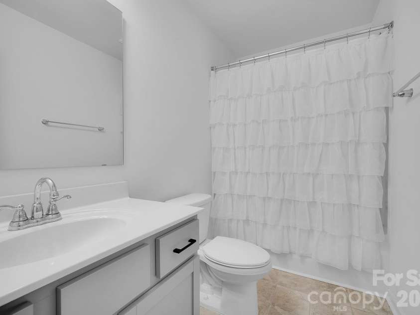 1224 Maxwell Court, Dallas, NC 28034.  MLS# CAR4369290, YatesRealty ID 11281. 