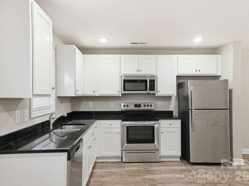 153 Mckinnon Avenue, Concord, NC 28025.  MLS# CAR4366010, YatesRealty ID 11282. 