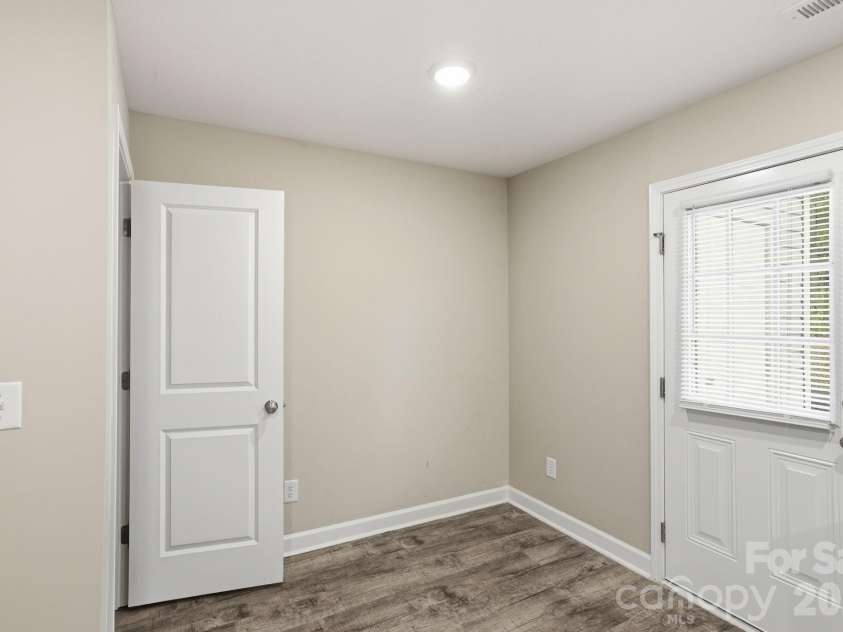 153 Mckinnon Avenue, Concord, NC 28025.  MLS# CAR4366010, YatesRealty ID 11282. 