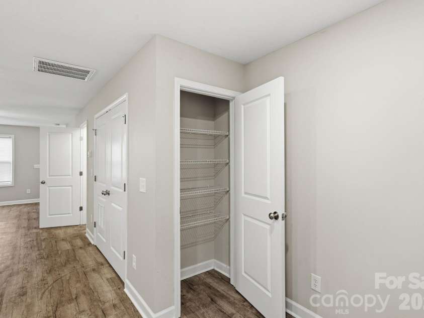 153 Mckinnon Avenue, Concord, NC 28025.  MLS# CAR4366010, YatesRealty ID 11282. 