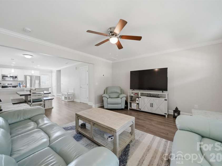 3953 Newhall Drive, Hickory, NC 28601.  MLS# CAR4369343, YatesRealty ID 11283. Open Concept Living/Dining/Kitchen View